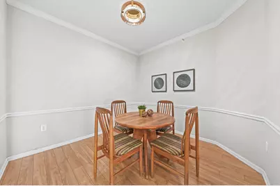 13070 W Bluemound Rd #209, Elm Grove, WI 53122 - Photo 10
