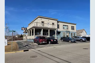 N91W16356  Pershing Ave, Menomonee Falls, WI 53051 - Photo 2