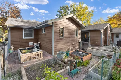 705 W Gorman St, Elkhorn, WI 53121 - Photo 4