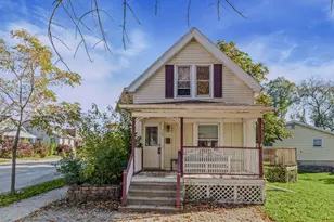 702 S 96th St, West Allis, WI 53214 - Photo 1