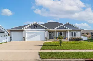 1615 Cherry Ln, Holmen, WI 54636 - Photo 1