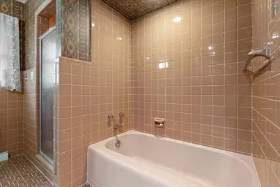 2545 N 128th St, Brookfield, WI 53005 - Photo 32