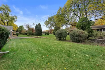 2545 N 128th St, Brookfield, WI 53005 - Photo 48
