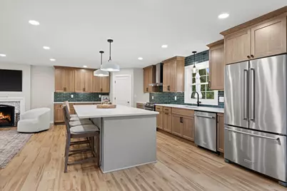 12513 N Jacqueline Ct, Mequon, WI 53092 - Photo 10