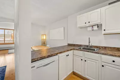 1409 N Prospect Ave #506, Milwaukee, WI 53202 - Photo 14