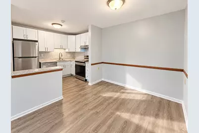 9032 N Park Plaza Ct, Brown Deer, WI 53223 - Photo 4
