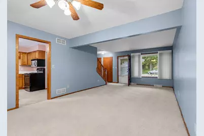412  Lakeview Rd #414, South Milwaukee, WI 53172 - Photo 12