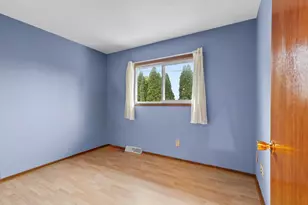 412 Lakeview Rd, South Milwaukee, WI 53172 - Photo 22