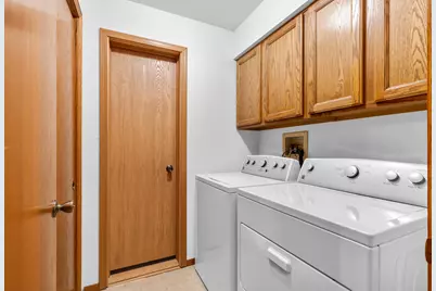 412  Lakeview Rd #414, South Milwaukee, WI 53172 - Photo 28