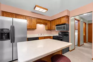 412 Lakeview Rd, South Milwaukee, WI 53172 - Photo 6