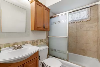 629  Victoria St, West Bend, WI 53090 - Photo 20