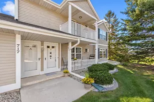 717 Canterberry Ct, West Bend, WI 53090 - Photo 1