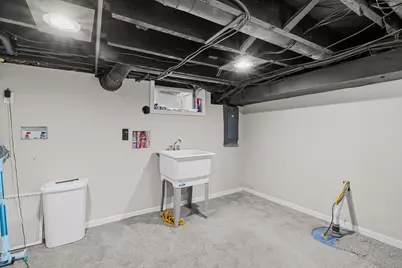 1560 S 73rd St, West Allis, WI 53214 - Photo 20