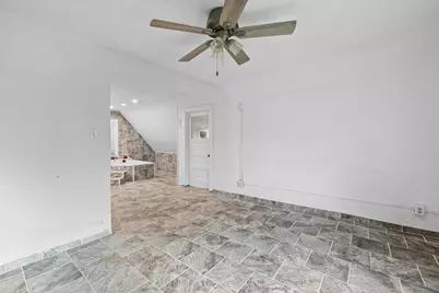 1560 S 73rd St, West Allis, WI 53214 - Photo 12