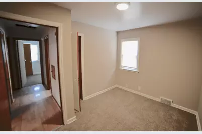 5019 N 24th St, Milwaukee, WI 53209 - Photo 8