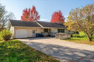 543 W Maple St, Viroqua, WI 54665 - Photo 1