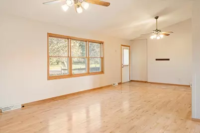 543 W Maple St, Viroqua, WI 54665 - Photo 2