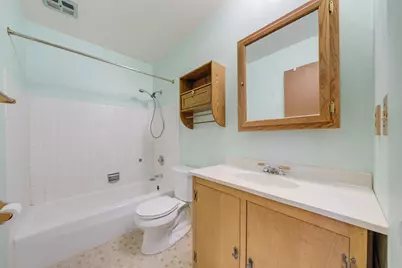 4134 W Cherrywood Ln #4134, Brown Deer, WI 53209 - Photo 6