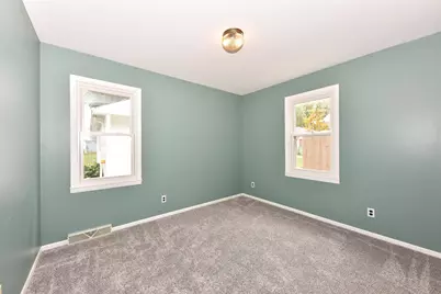 725  Mac Arthur Dr, Beaver Dam, WI 53916 - Photo 14