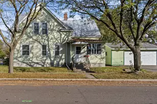 423 Adams St, La Crosse, WI 54601 - Photo 1