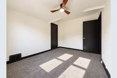 3658 S Logan Ave, Milwaukee, WI 53207 - Photo 42