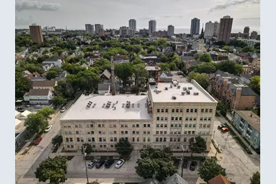 904 E Pearson St #102, Milwaukee, WI 53202 - Photo 32
