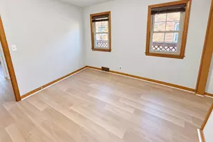 4319 S Lenox St, Milwaukee, WI 53207 - Photo 16