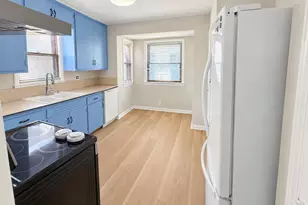 4319 S Lenox St, Milwaukee, WI 53207 - Photo 10