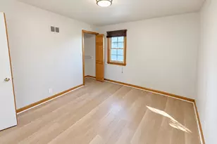 4319 S Lenox St, Milwaukee, WI 53207 - Photo 4