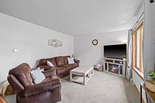 926 Bethanne Pl, Onalaska, WI 54650 - Photo 4