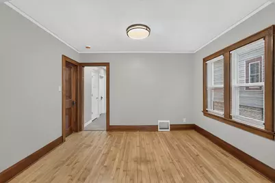2180 S 90th St, West Allis, WI 53227 - Photo 8