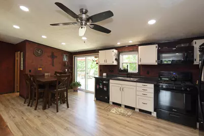 302  Pearl St, Reeseville, WI 53579 - Photo 2