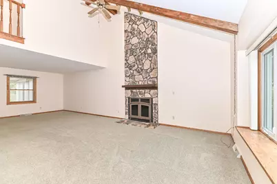 4127 W Southwood Dr, Franklin, WI 53132 - Photo 6