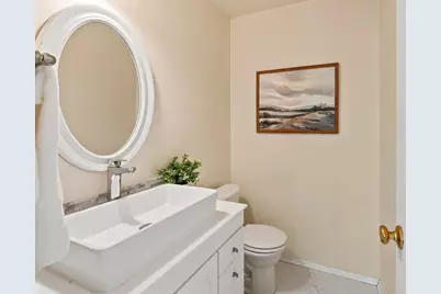 11145 N Riverland Ct, Mequon, WI 53092 - Photo 16