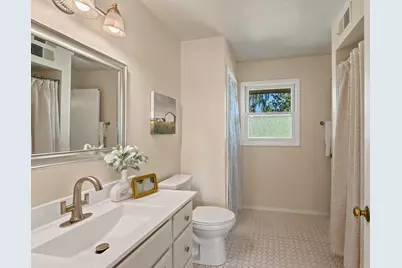 11145 N Riverland Ct, Mequon, WI 53092 - Photo 26