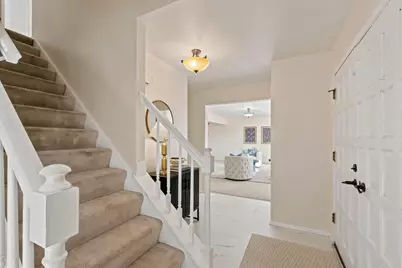 11145 N Riverland Ct, Mequon, WI 53092 - Photo 8