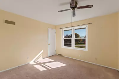11145 N Riverland Ct, Mequon, WI 53092 - Photo 22