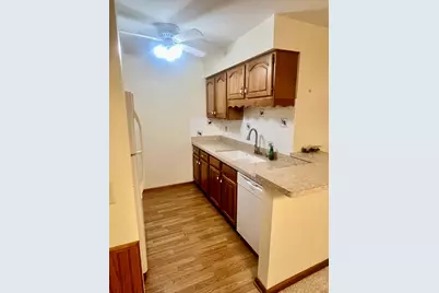530 N Silverbrook Dr #104, West Bend, WI 53090 - Photo 4