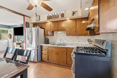 6436 W Ohio Ave, Milwaukee, WI 53219 - Photo 8