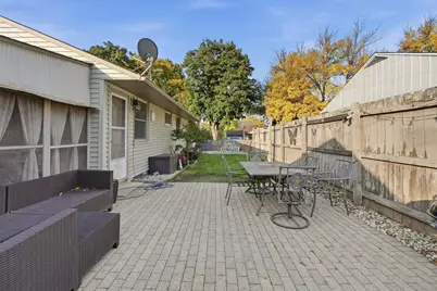 6436 W Ohio Ave, Milwaukee, WI 53219 - Photo 24
