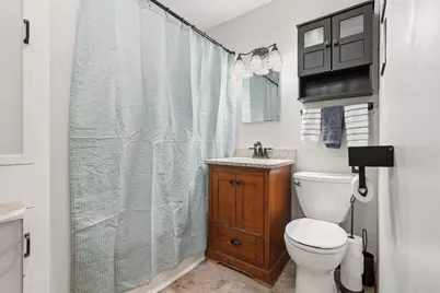 6436 W Ohio Ave, Milwaukee, WI 53219 - Photo 16