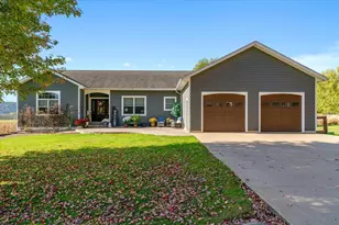 615 N Main St, Viroqua, WI 54665 - Photo 1