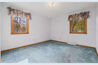 217  Maple St, La Crescent, MN 55947 - Photo 8