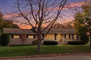 217 Maple St, La Crescent, MN 55947 - Photo 1