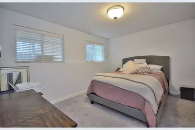 1320  Prairie Creek Blvd, Oconomowoc, WI 53066 - Photo 34