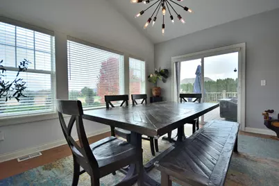 1320  Prairie Creek Blvd, Oconomowoc, WI 53066 - Photo 14