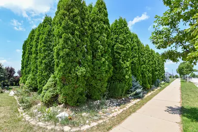 1330  Prairie Creek Blvd, Oconomowoc, WI 53066 - Photo 6