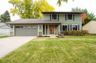 1305 Meadow Ln, Onalaska, WI 54650 - Photo 1