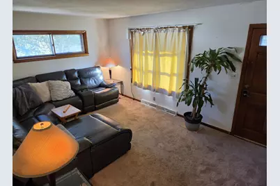 8832 W Lynx Ave, Milwaukee, WI 53225 - Photo 4