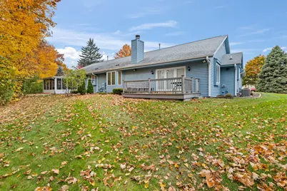 1514  Ridgewood Dr, West Bend, WI 53095 - Photo 6